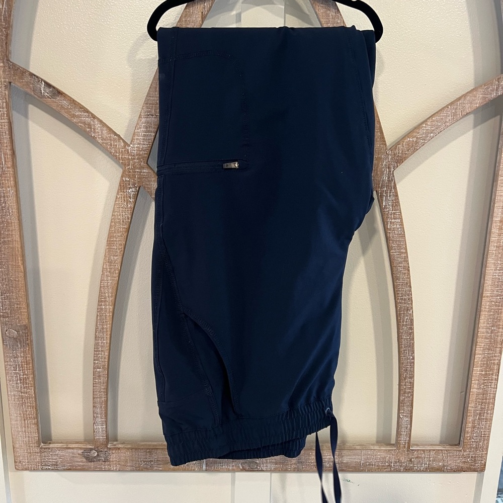 Eddie Bauer Women’s fleece line pants size 10